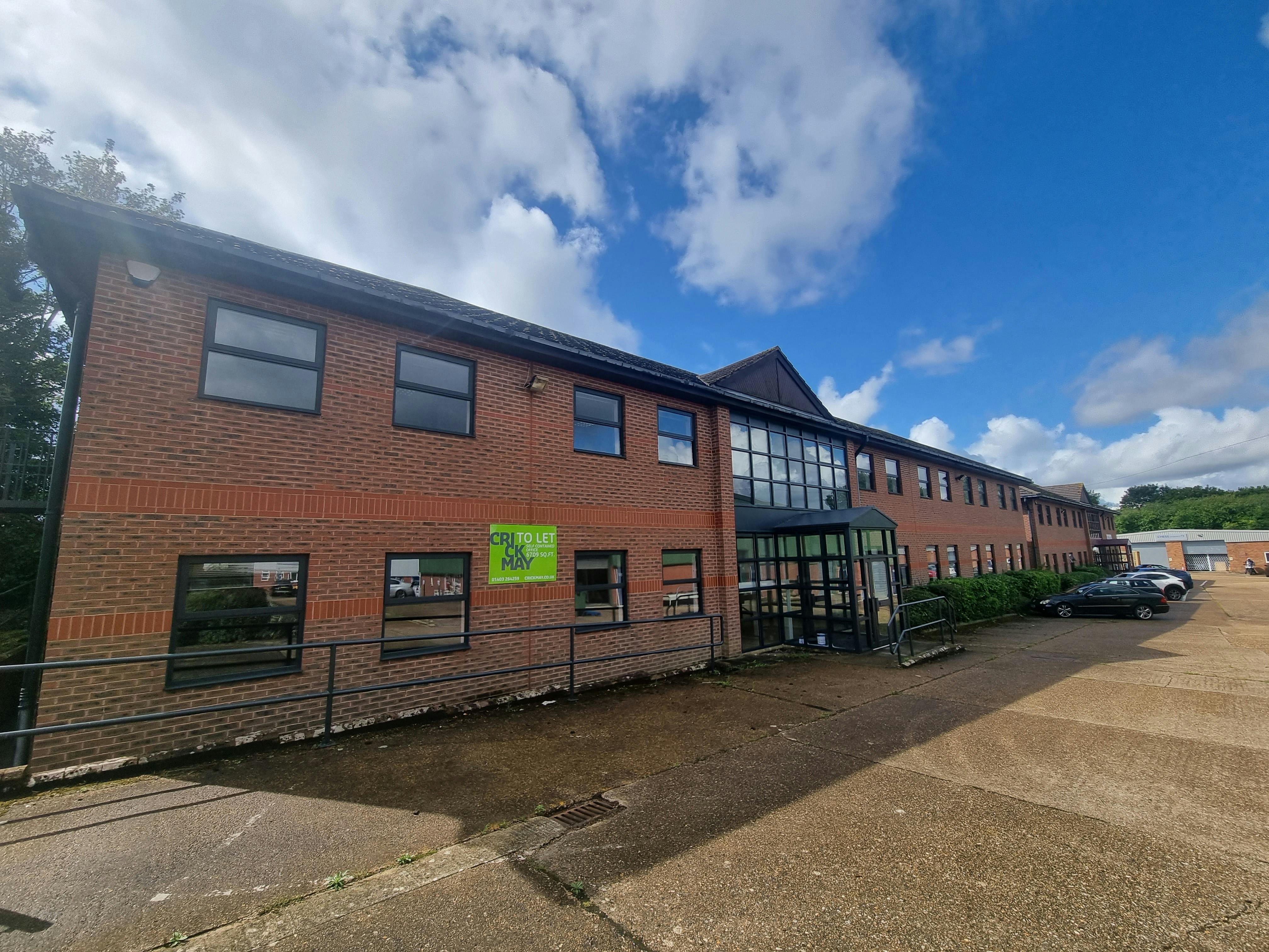 Bentley House, Horsham, Office To Let - 20230901_115236.jpg