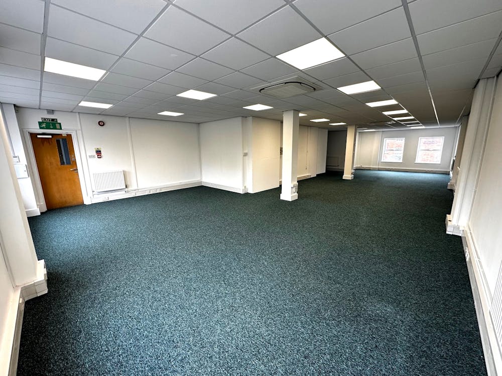 93-95, Bedford Street - Internal 2.jpg