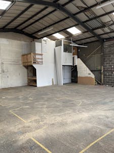 9-10 Westfield Industrial Estate, Gosport, Industrial / Warehouse To Let - IMG_4365.jpg