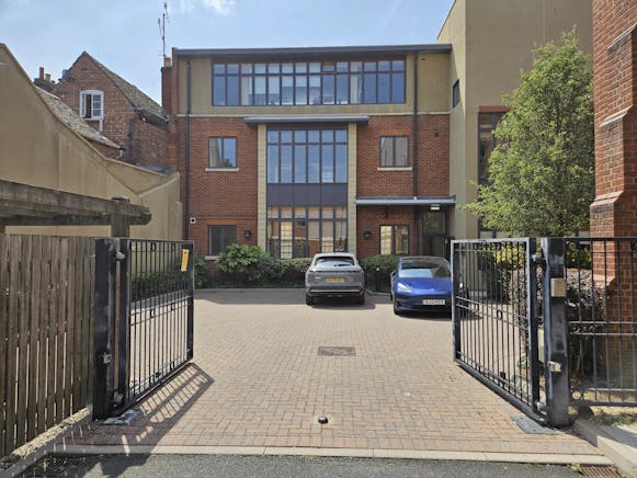 Suite 4, 9-10 The Tything, Worcester, Office To Let - Image 3
