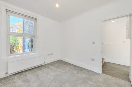Tuskar Street, London, Terraced house To Let - Bedroom