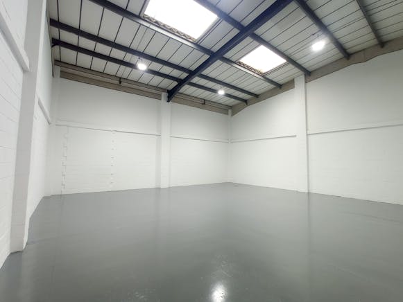 Unit 12, Britannia Industrial Estate, Poyle, Industrial / Warehouse To Let - 3.jpg