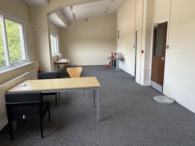 Units 9 & 10, Tafarnaubach Industrial Estate, Tredegar, Industrial To Let - IMG_1731.jpg