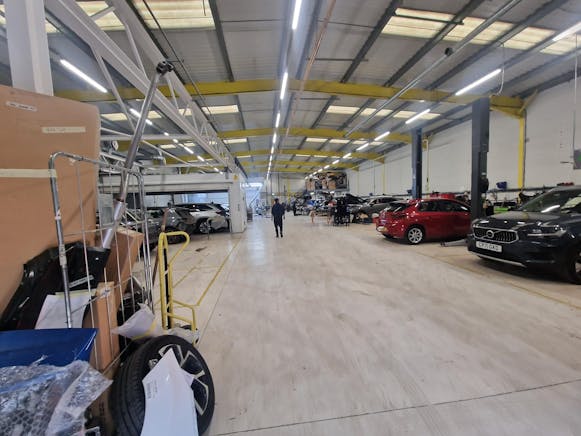 Unit 6, The Ringway Centre, Edison Road, Basingstoke, Industrial / Industrial To Let - 20250317_105342.jpg