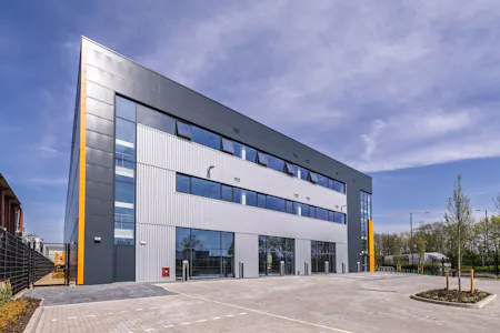 Enfield 73, Enfield, Industrial / Industrial/Logistics / Industrial / Warehouse To Let - _MG_2500.jpg