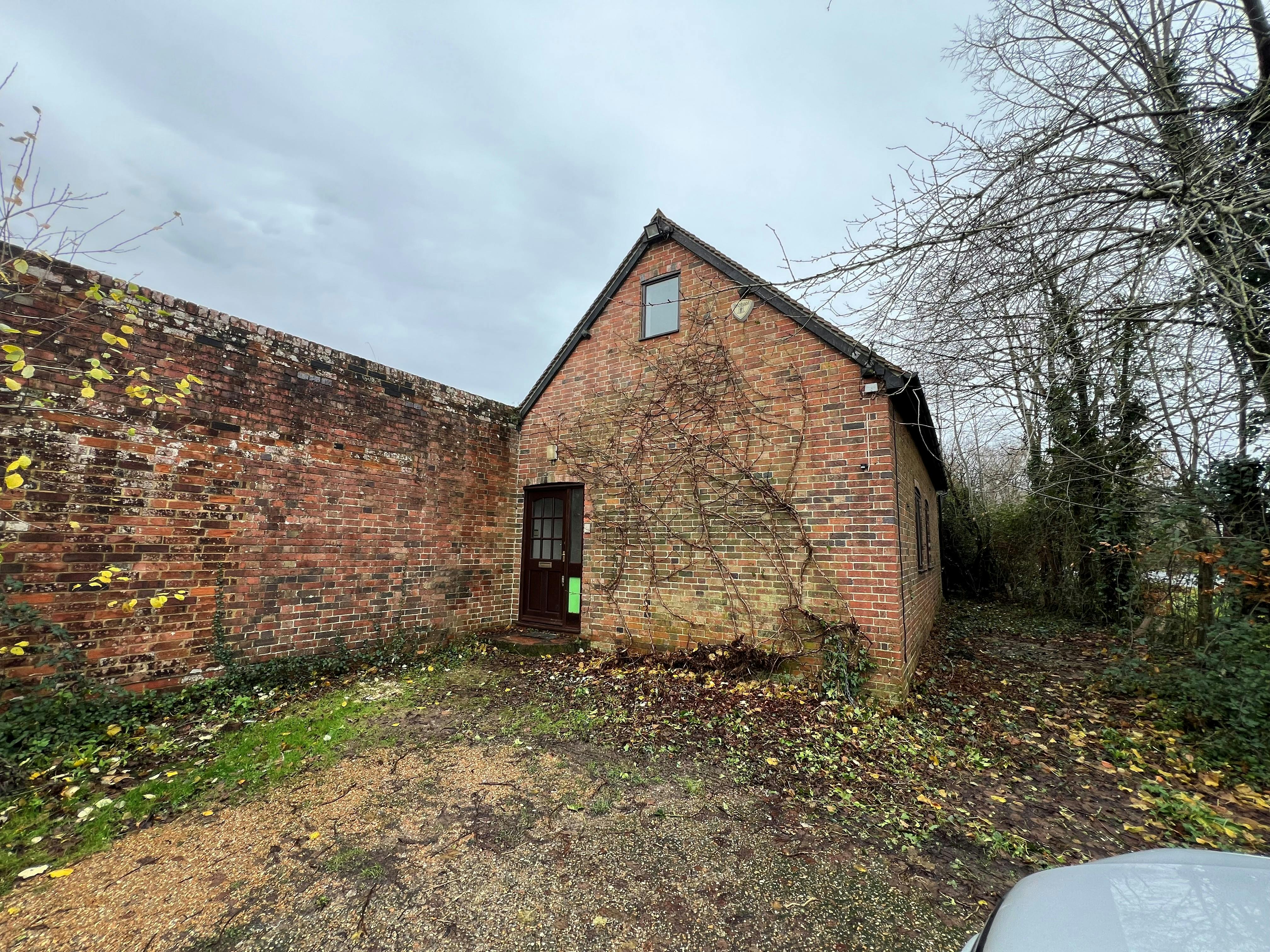 The Old Barn, Loxwood, Nr Billingshurst, Office To Let - 1.jpg