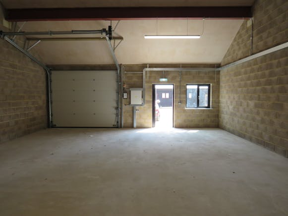 Unit 6 Taplins Farm Court, Hartley Wintney, Warehouse & Industrial To Let - IMG_1837.JPG