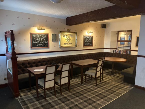 The Ship Inn, 36 North Harbour Street, Ayr To Let / For Sale - PHOTO20250523111451.jpg