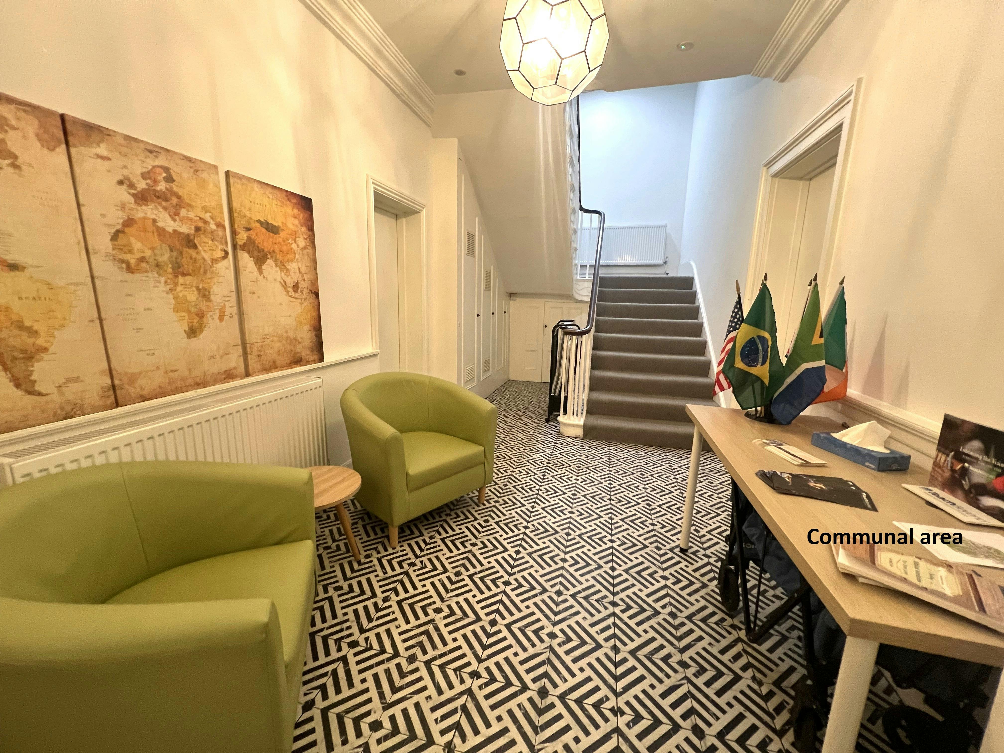 Richmond House, Horsham, Office To Let - IMG_9418 named.jpeg