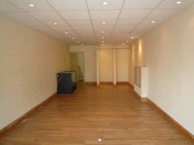 71 Hamlet Court Road, Westcliff-on-Sea, Retail To Let - P1040274.JPG