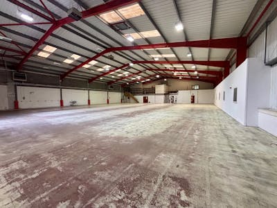 Unit 4, London Road Industrial Estate, Pembroke Dock, Industrial To Let - 4 LR Pembroke 09.jpg