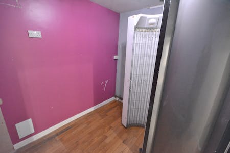 6 Bank Street, Bury, High Street Retail To Let - Treatment/Sunbed Room