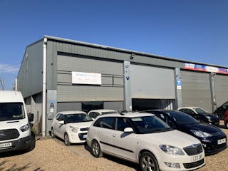 Unit A Hartley Wood Farm, Bordon, Motortrade / Industrial / Warehouse To Let - IMG_0880.jpg