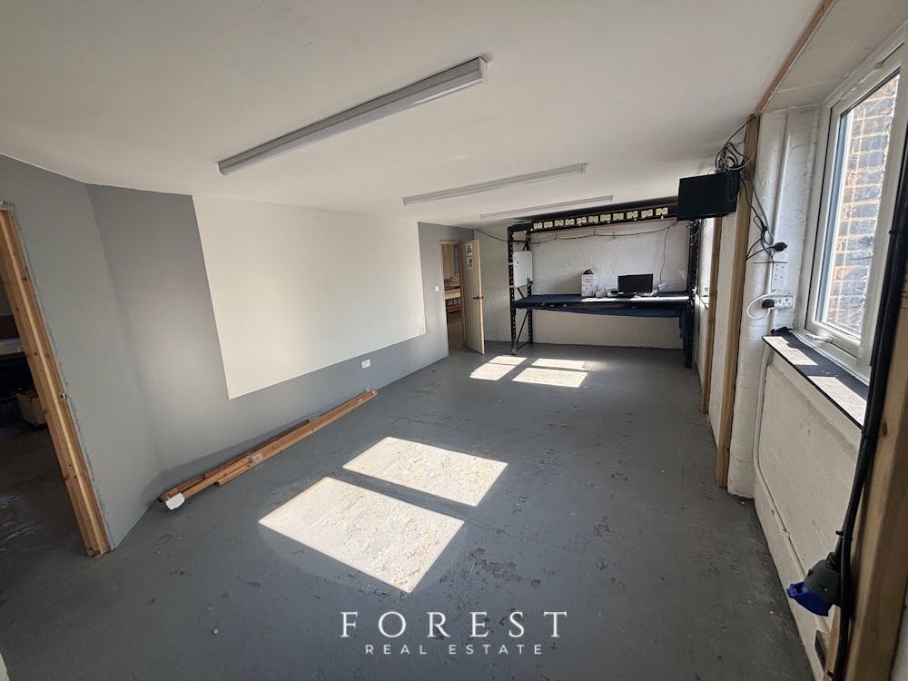 Unit 15 - IMG_2963.jpg