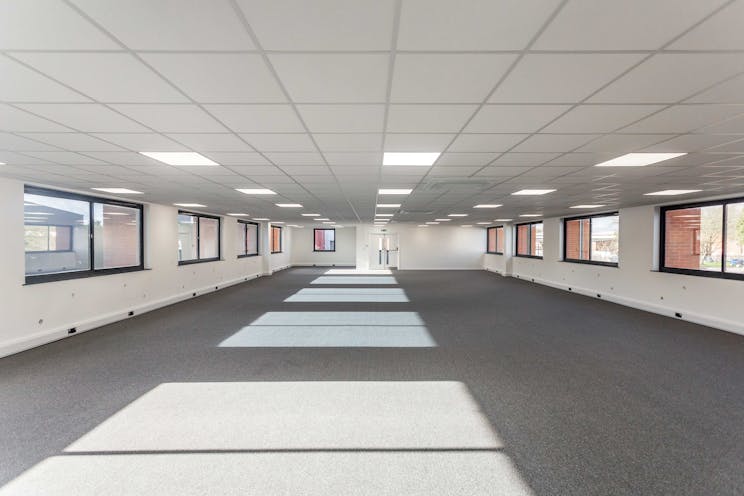 Unit D Kennetside Industrial Estate, Newbury, Industrial / Warehouse To Let - HLP_AO_251113_9075.jpg