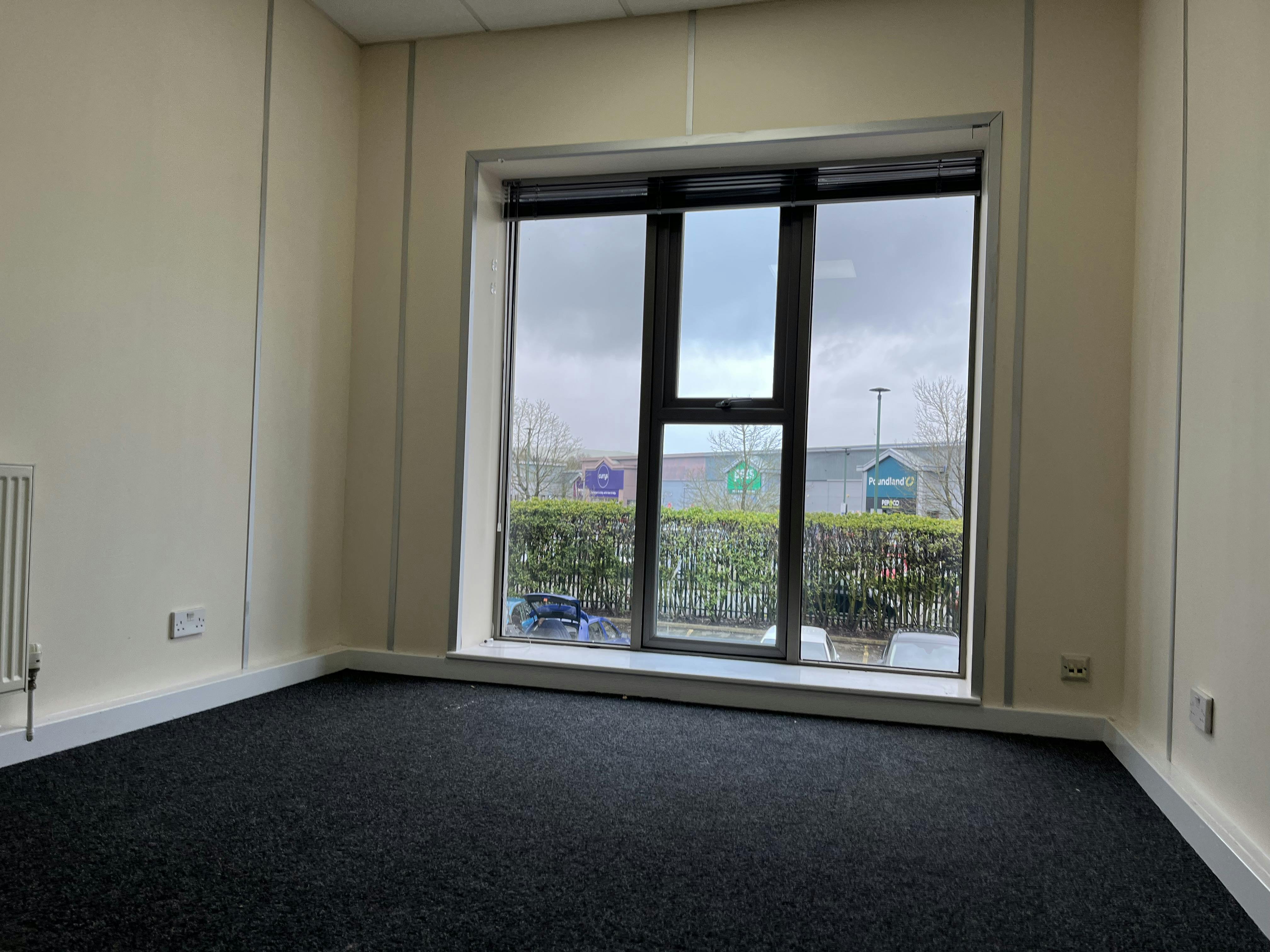 Lyme Green Business Park, Brunel Road, Macclesfield, Industrial Lease Assignment - IMG_5963.JPG