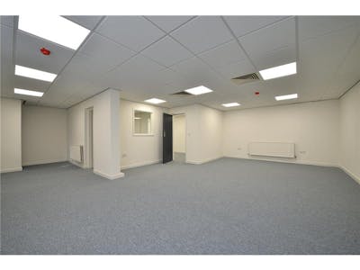 Unit 3A, Parkway Trading Estate, Trafford Park, Industrial To Let - Photo 4