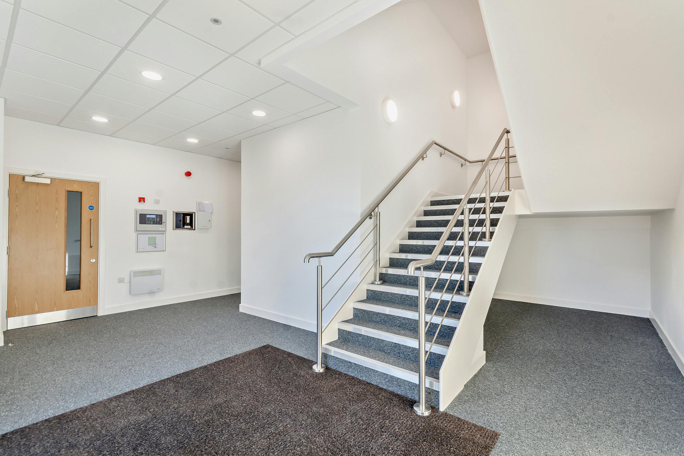 Vantage 41, Aston Clinton, Industrial To Let - 8621190interior01800.jpg