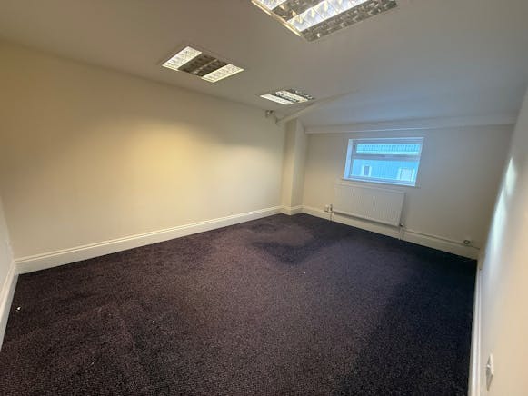 4 Victoria Court, Wickford, Industrial / Office To Let - WhatsApp Image 20251212 at 085510 3.jpeg