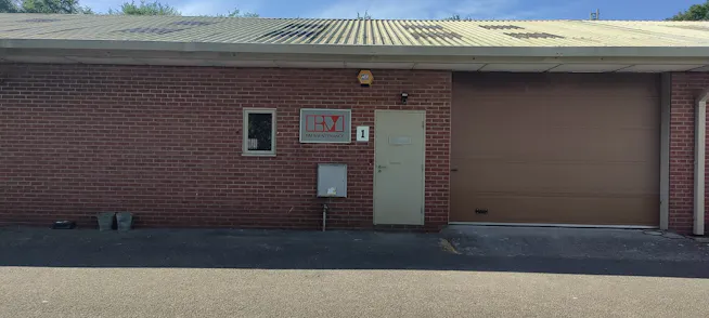 Unit 1 The Calvert Centre, near Basingstoke, Industrial To Let - unit 1 010626 d.jpg
