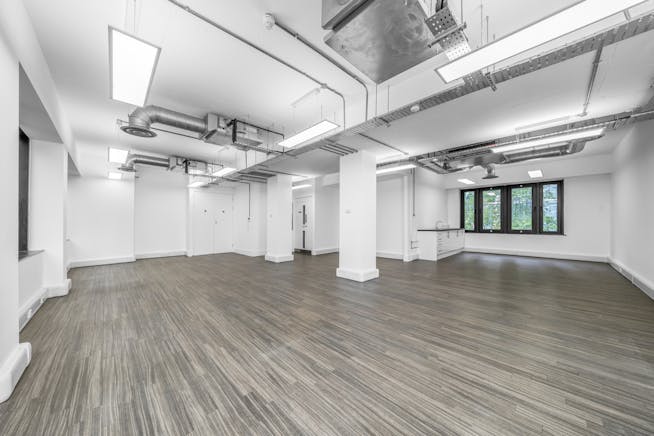 42-44 Bishopsgate, London, Offices To Let - 1.jpg