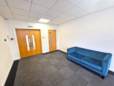 Office 8, Marple House, Stockport Road, Stockport, Office To Let - 20240429_135953.jpg