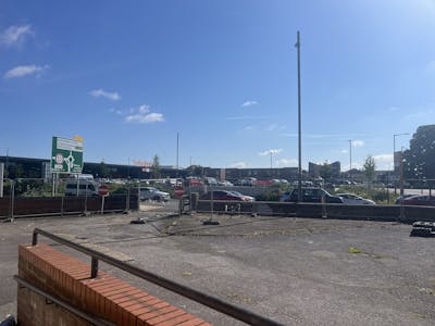 Former Lloyds Bank, 2 Gatehouse Road, Aylesbury, E (Commercial / Business / Service) For Sale - IMG_2938.JPG