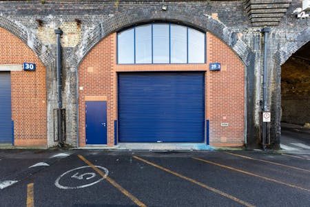 Arch 29 London Stone Industrial Estate, Battersea, Industrial / Office To Let - BAK11058_ARCH_29_LONDON_STONE_WEB 1 external.jpg