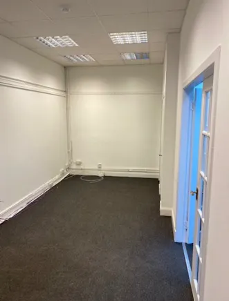 Office, Beauty, Space for Rent, 104 Cadzow Street, Hamilton To Let - IMG_9211.jpg