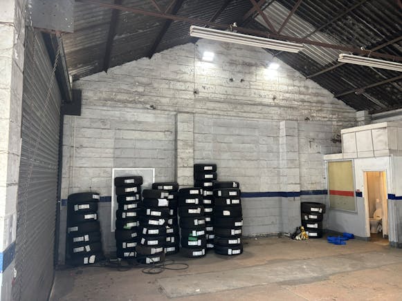 Former ATS Centre, Crediton, Industrial For Sale - IMG_2429.JPEG