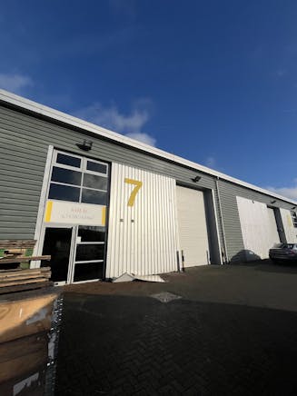 Units 7 & 8, The IO Centre, Brunel Road, Basingstoke, Warehouse & Industrial To Let - IMG_2683.jpeg