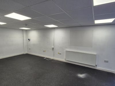 Unit 2 - 5, Stockport, Industrial/Logistics / Investment / Office To Let / For Sale - 20260303_124152.jpg