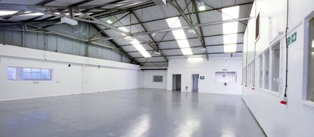 3 Hill Farm Avenue Industrial Estate, Watford, Light Industrial / Office / Warehouse To Let - Unit 3 Warehouse.jpg