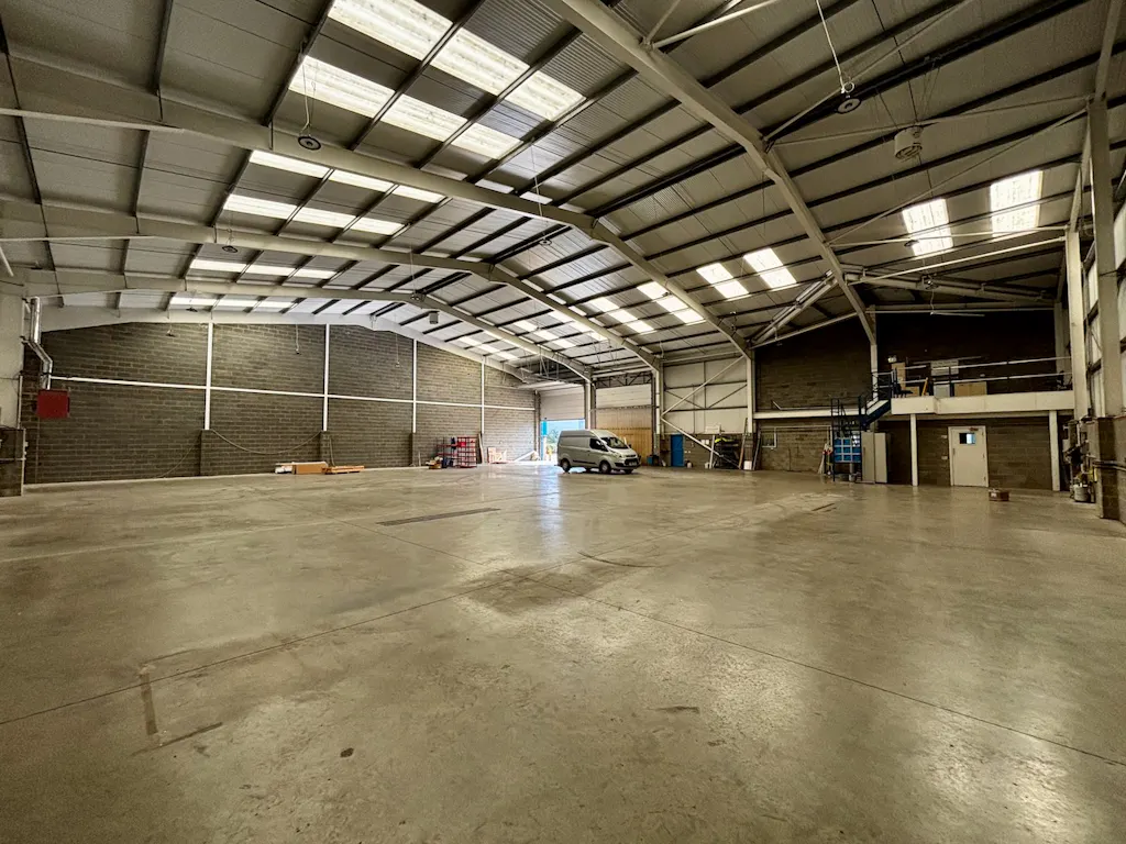 17 Chartmoor Road Leighton Buzzard warehouse