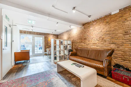 2 Printing House Yard, London, Office To Let - 1-6ac8af6b829b1-1530223 (5)-1.jpg