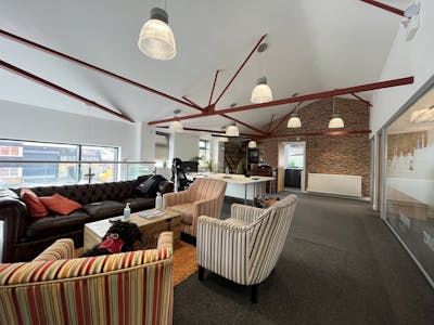 Fairbank House, 5-7 Moorfield Close, Leeds, Office To Let - IMG_5580.JPG