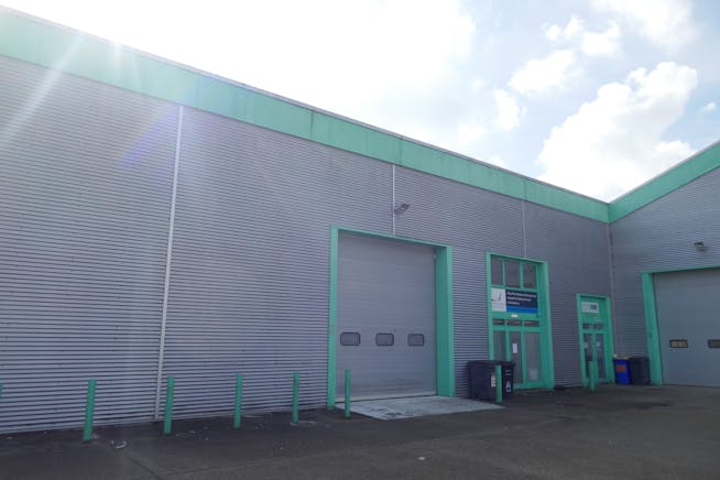 Unit 2, Harlow, Industrial To Let - P1060195.JPG