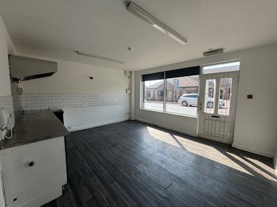9 Bradley Street, Uttoxeter, Retail To Let - IMG_2151.JPG