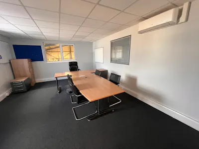 14 Rawreth Industrial Estate, Rayleigh, Industrial To Let / For Sale - IMG_3735.JPEG