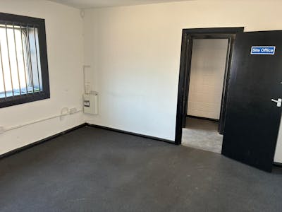 Unit 8, Buzzard Creek Industrial Estate, River Road, Barking, Industrial / Warehouse To Let - 7b51efab-d4b2-40c6-8b10-66a7043e9ea8.jpeg