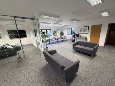 Unit 17 Hockley Court, 2401 Stratford Road, Hockley Heath, Office To Let - Photo 19-12-2025, 09 36 49.jpg