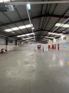 Unit 28, Buxton, Industrial/Logistics To Let - IMG_7472.jpg