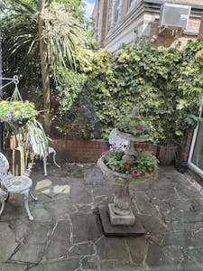 189 High Street, Egham, Investment For Sale - Egham 6.jpg