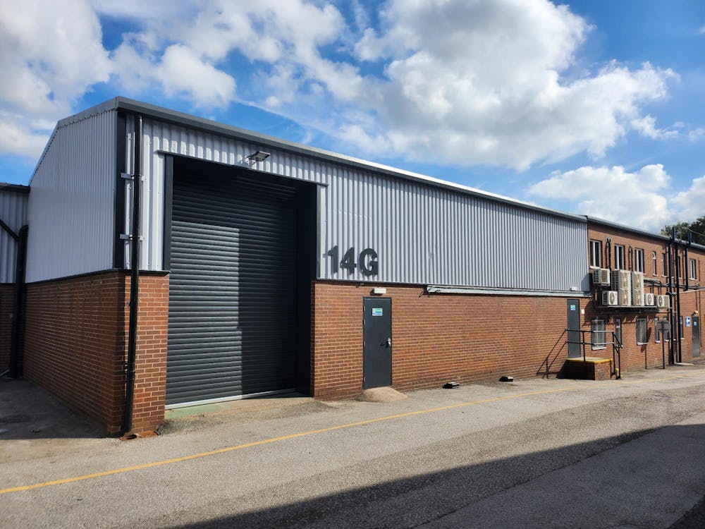 Unit 14 G-K Queensway Industrial Estate, Stoke-on-Trent, Industrial / Industrial/Logistics / Open Storage / Trade Counter To Let - 20241004_123435.jpg