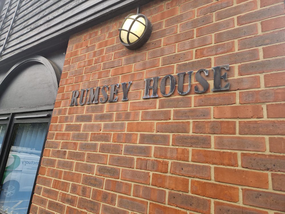 Units 3 & 4, Rumsey House, Locks Hill - WhatsApp Image 20241002 at 163810_bf709fe6.jpg