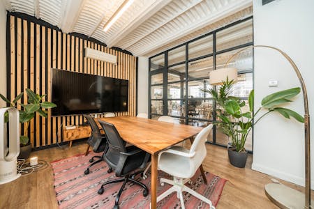 18 East Tenter Street, London, Office For Sale - Meeting Rm 1.jpg