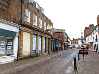 87 High Street, Godalming, Leisure / Retail To Let - PXL_20240112_085103079.jpg