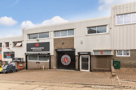 Unit 3, Watford, Industrial / Office / Trade Counter To Let - EXTERIOR1.jpg