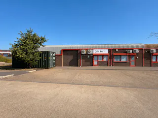 Unit 17, Newlands End, Basildon, Industrial To Let - ChatGPT Image Jul 17, 2026, 08_43_00 AM.png