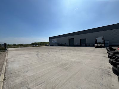 Units 10 & 11, Data Drive, Wakefield, Industrial To Let - 5.jpg